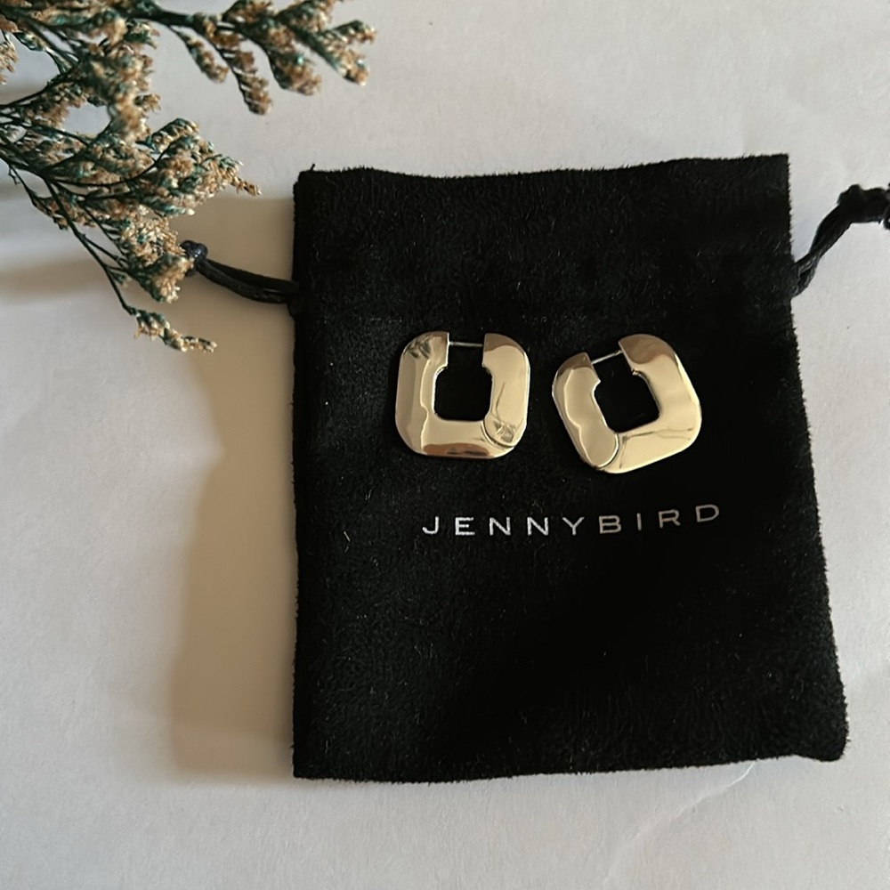 Jenny Bird • Silver Cushion Earrings